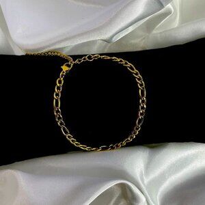 6/$30 — Elegant Gold Chain Bracelet